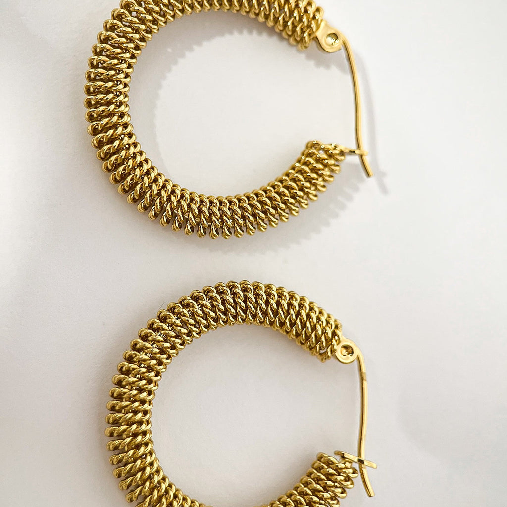 Mia Hoops