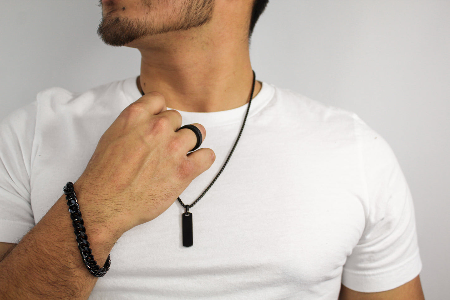 Core Bar Necklace