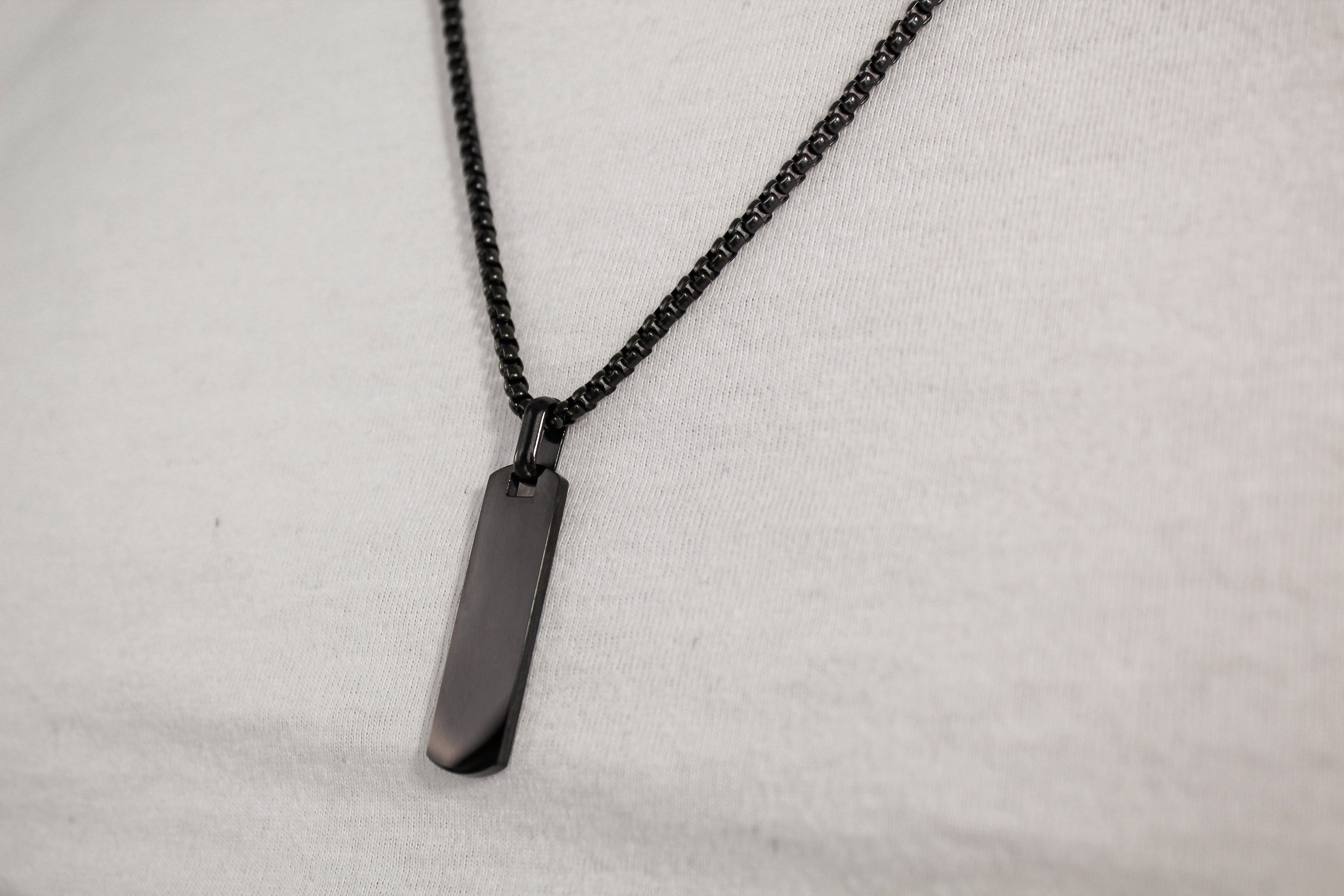 Core Bar Necklace