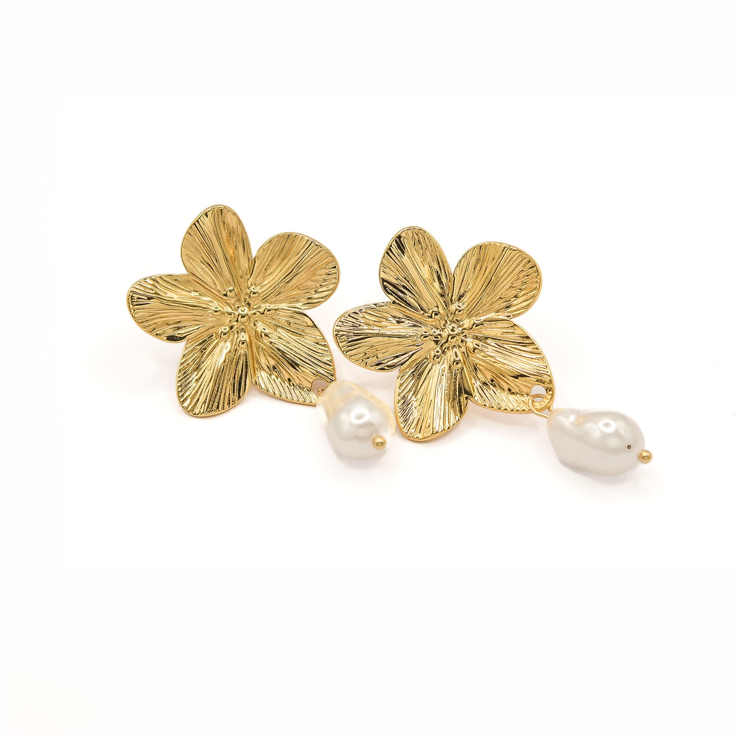 Chicaspiare Earrings