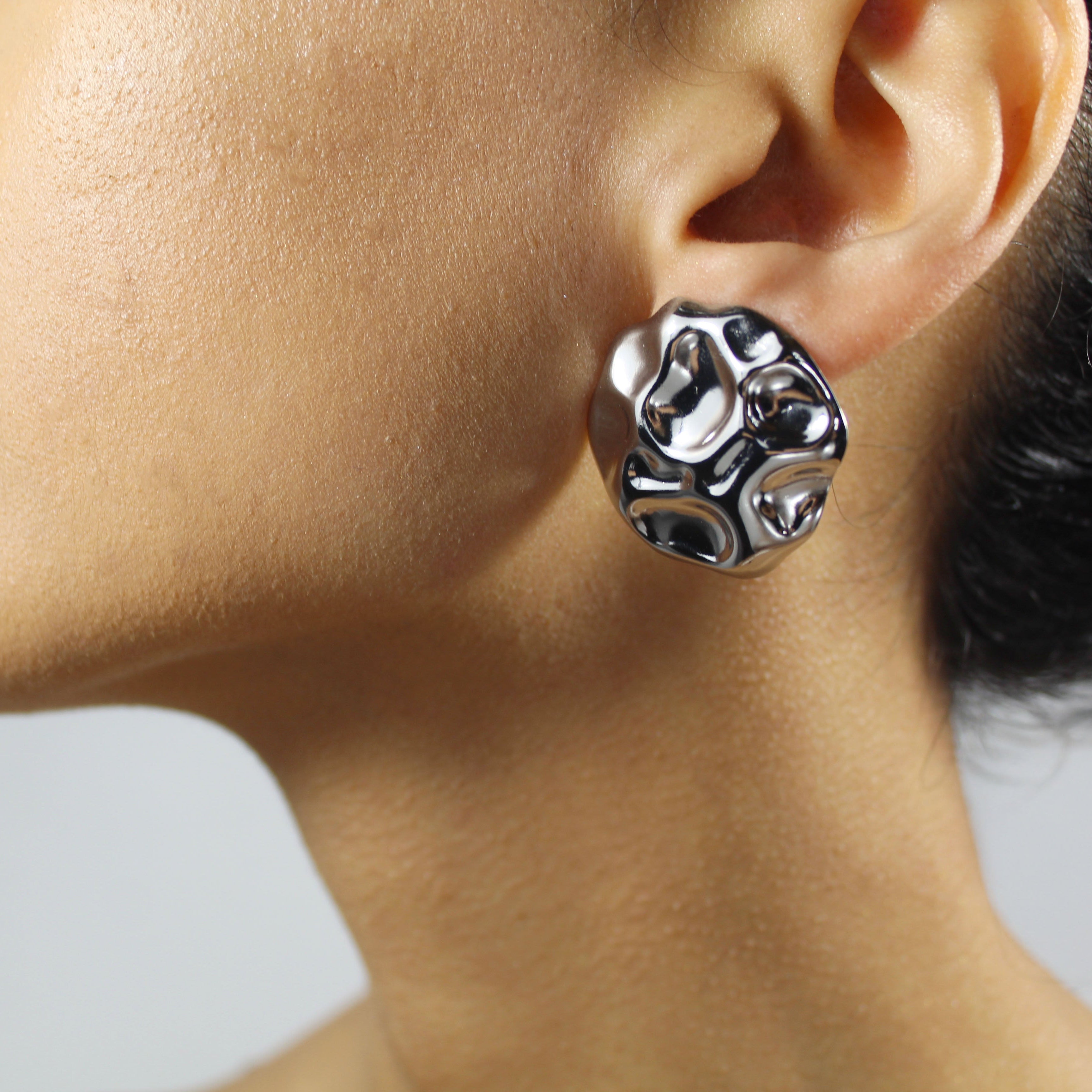 Aluna Textured Earrings