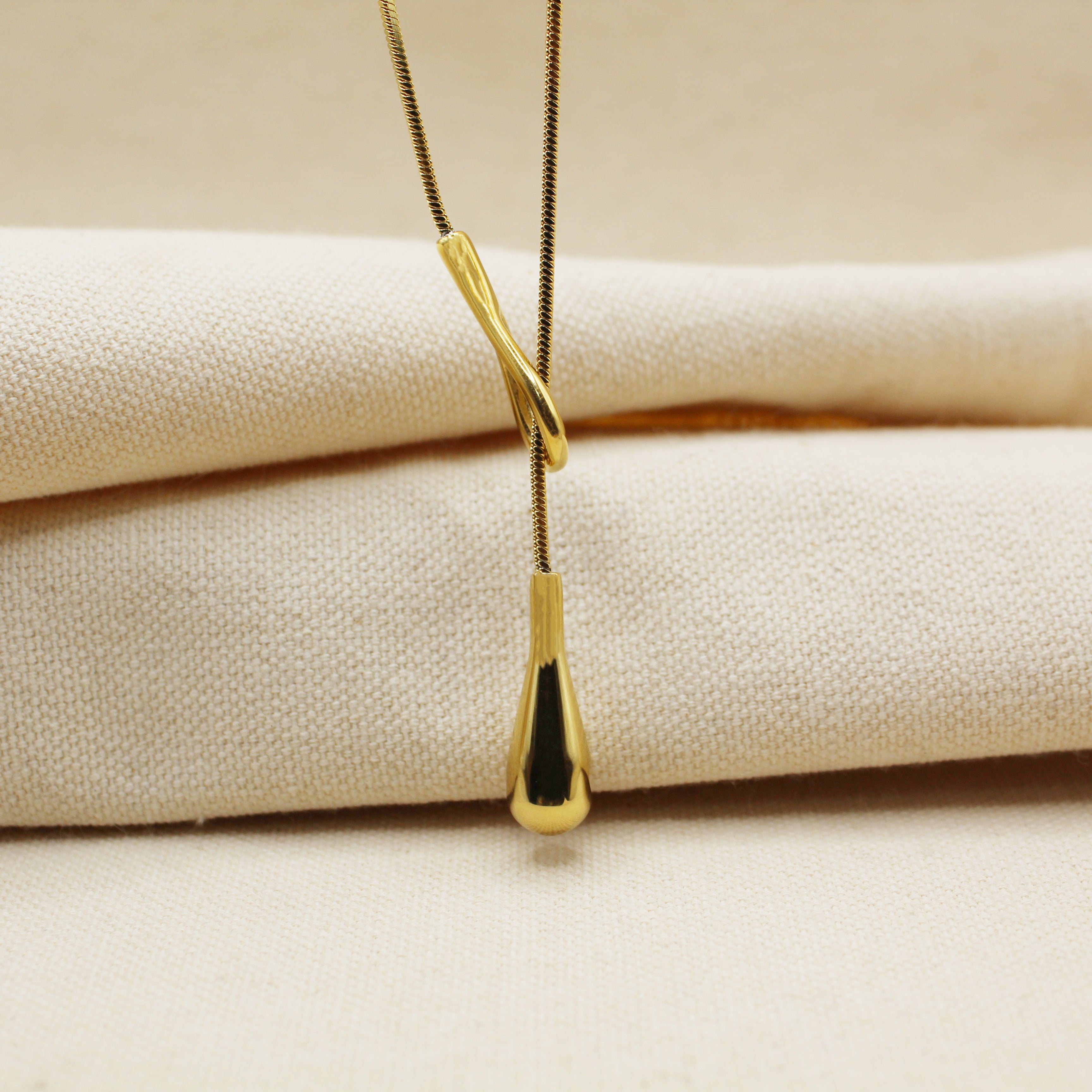 Kelly Layers Necklace