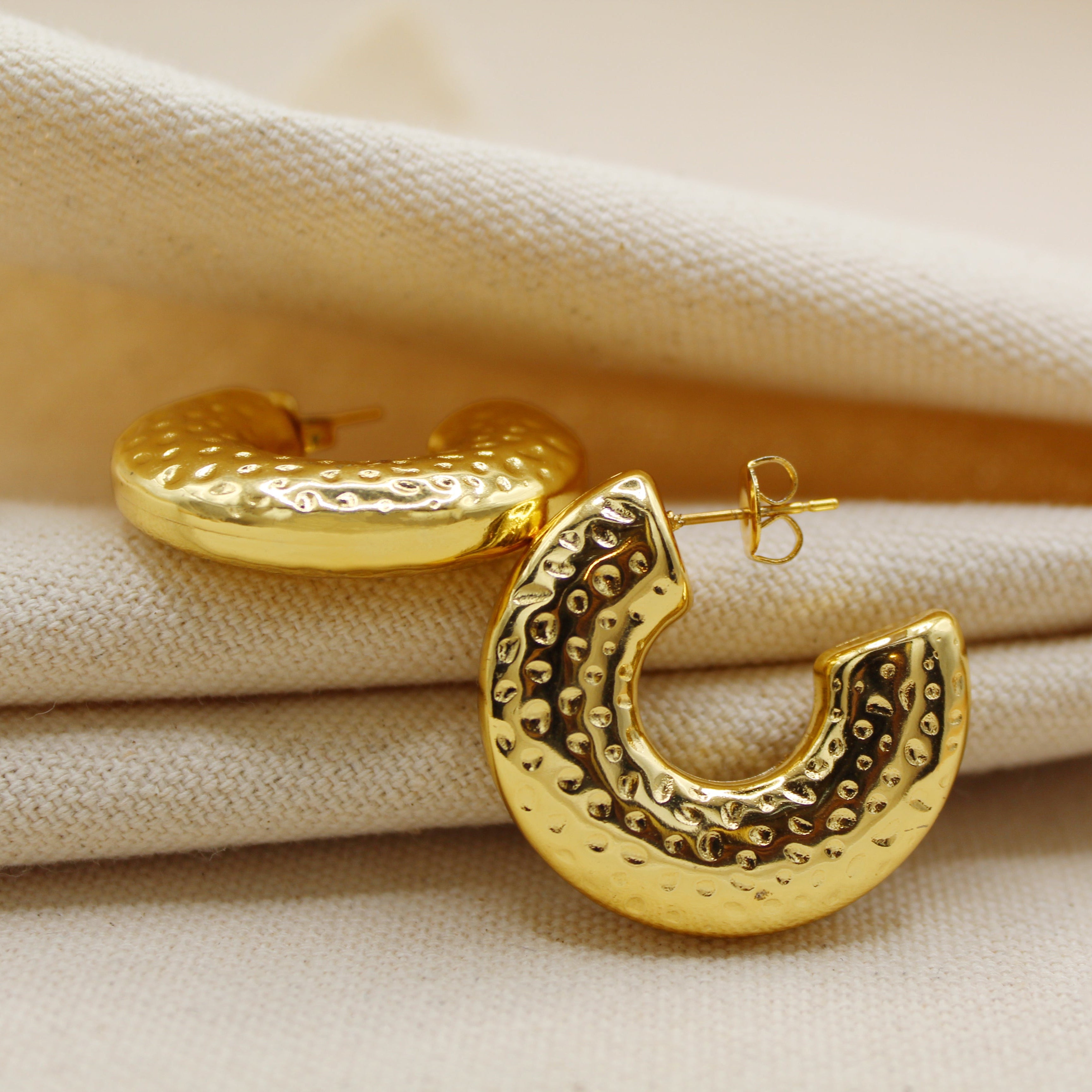 Noor Hoop Earrings