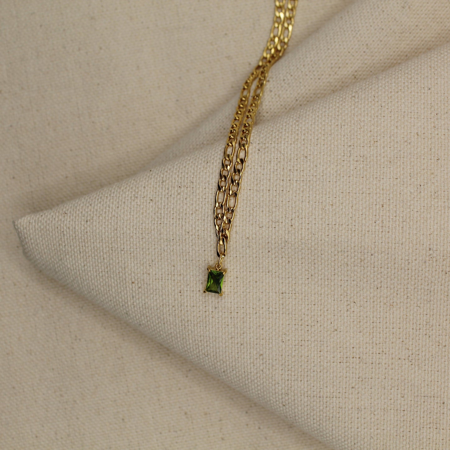 Zai Pendant Necklace