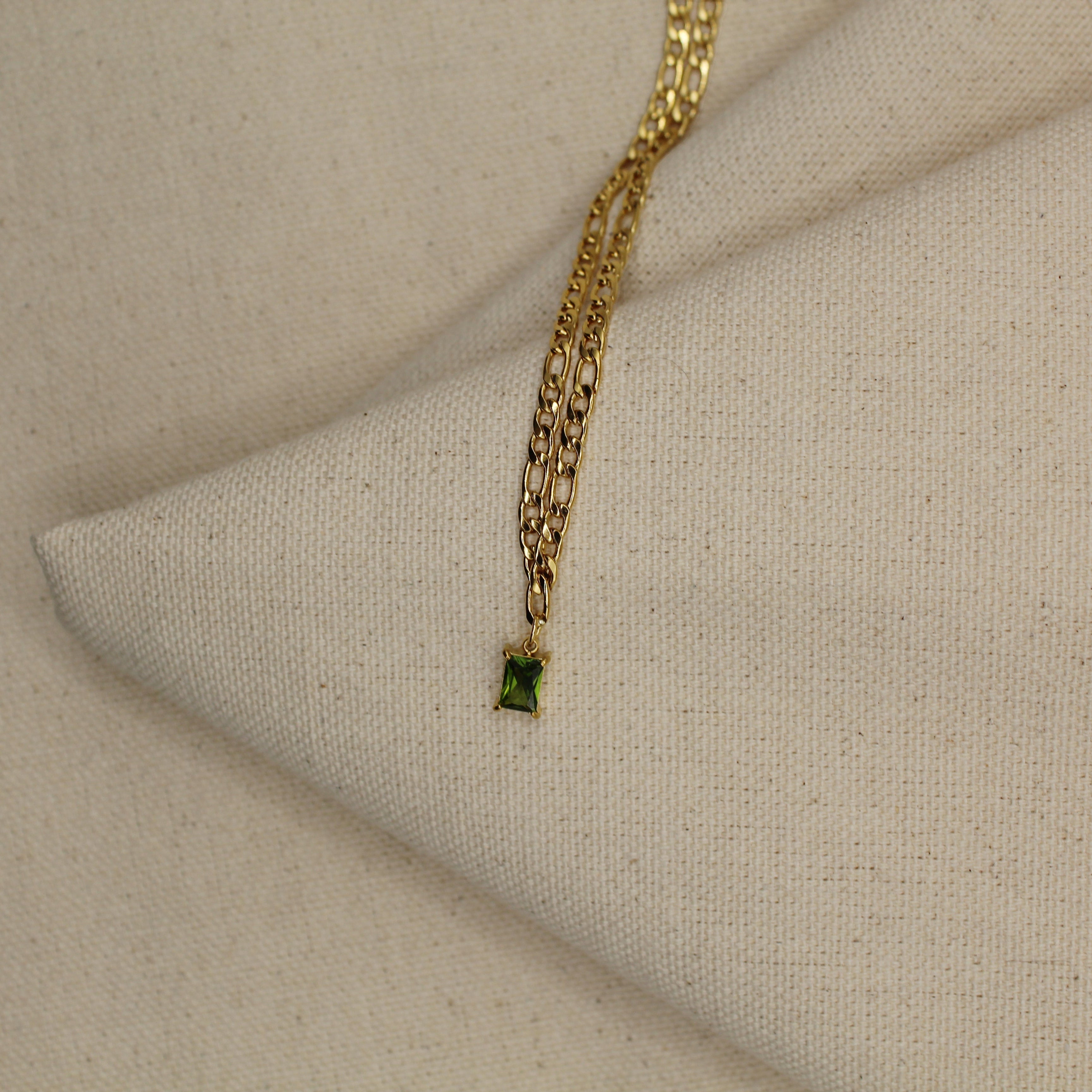 Zai Pendant Necklace